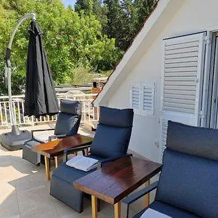 Off Grid Robinson House Karmen Casa vacanze *